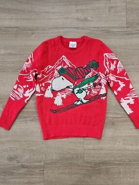 Peanuts Red Crewneck Sweater with White and Green Graphic Kids Size Small